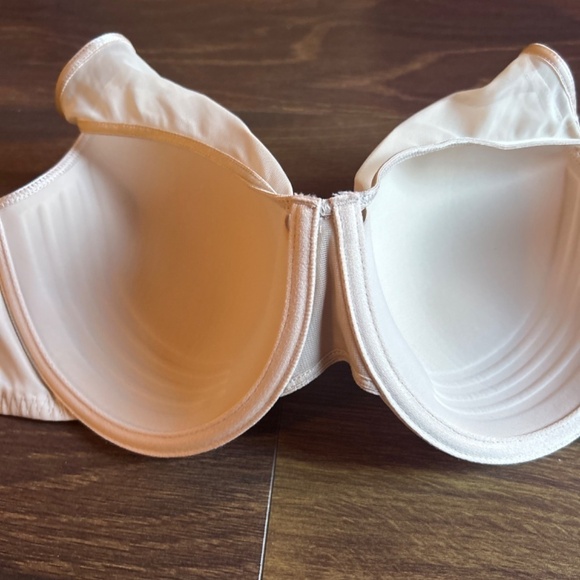 BALI Underwire Nude Bra size 34DD - Picture 4 of 4